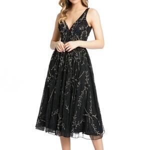 Mac Duggal Style 5320 Women's Size 6 Black Beaded Sleeveless Cocktail Dress